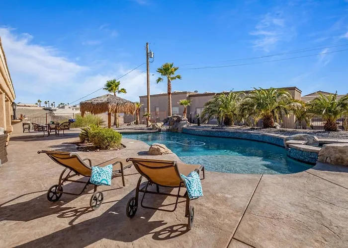 Casa Amigo - Pool, Spa, Backyard Oasis, Parking