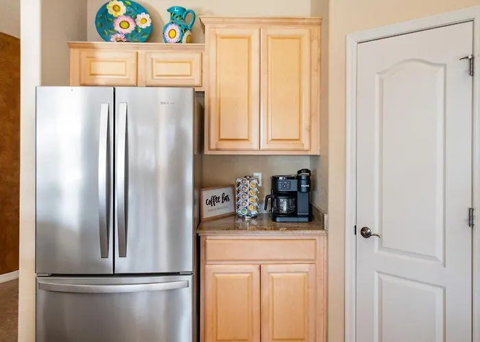 Casa Amigo - Pool, Spa, Backyard Oasis, Parking * Lake Havasu City