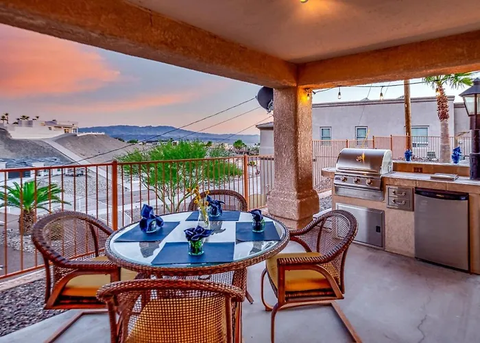 Casa Amigo - Pool, Spa, Backyard Oasis, Parking Villa Lake Havasu City