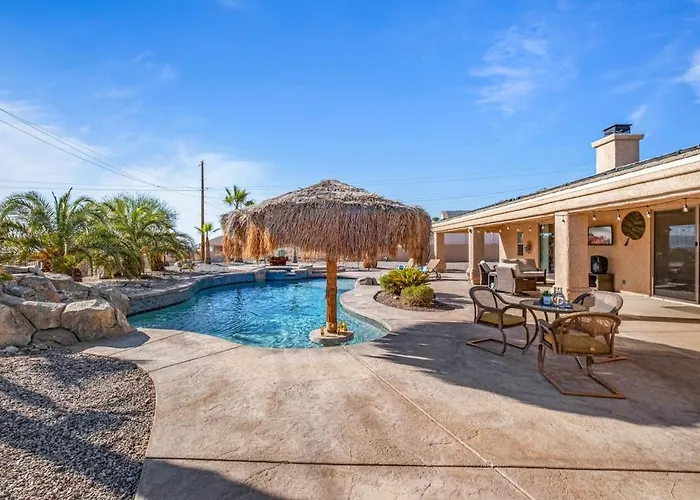 Casa Amigo - Pool, Spa, Backyard Oasis, Parking Lake Havasu City