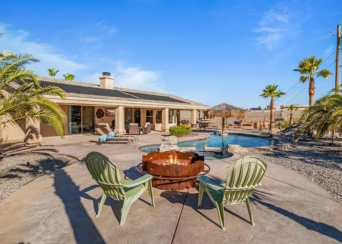 Casa Amigo - Pool, Spa, Backyard Oasis, Parking *