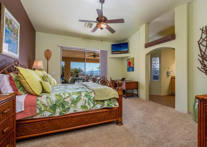 Casa Amigo - Pool, Spa, Backyard Oasis, Parking Lake Havasu City